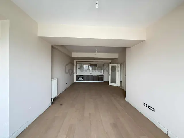 Venezia'da Şhr Mnz Balkonlu Sıfır Kullanılmamış Satılık 2+1 2