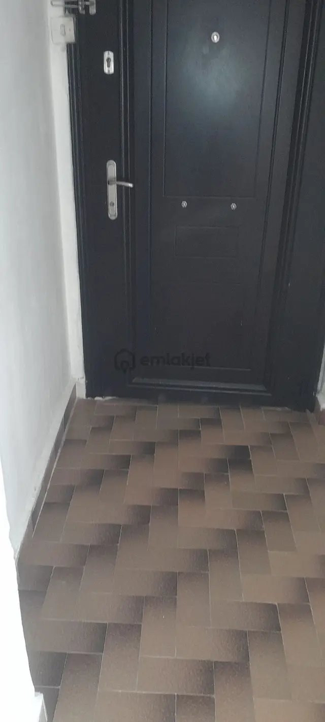 Manzaralı Balkonlu Sonkat D.gaz Sobalı Satılık Dairee 5