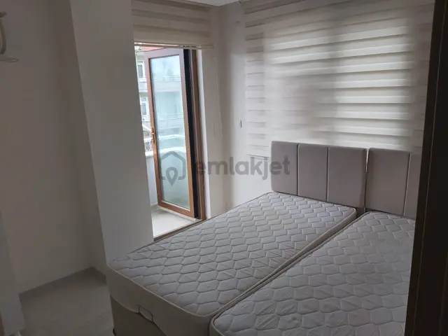 Balıkesir Altıeylül Kasaplar Mah.de Demirdağ Emlak Tan Satılık 1+1 Kombili Ara Kat Daire 3