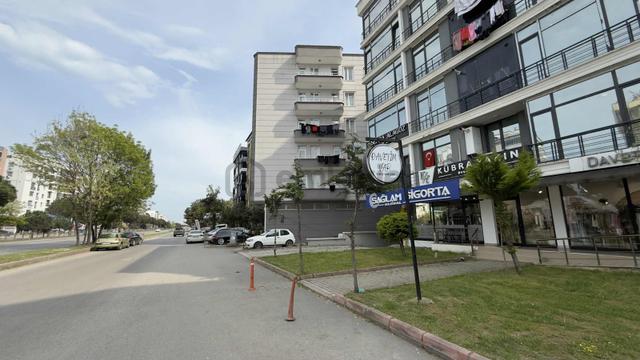Atakent Mahallesi | Atatürk Bulvarı'na Cephe 2+1 Satılık Daire 3