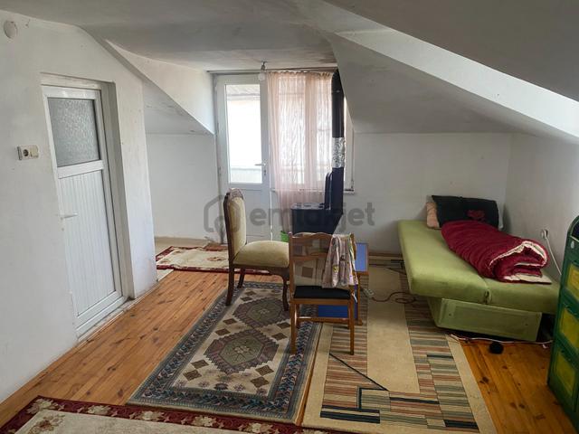 56'lar İş-kur Yakını 1+0 50 M2, Sobalı Teraslı Kiralık Daire 5