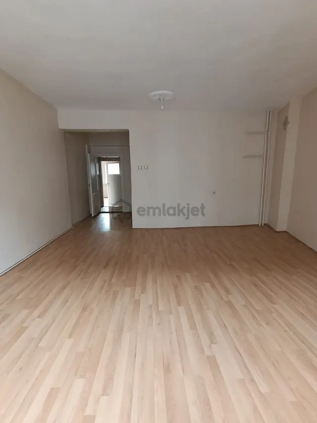 Sivrihisar 2 Caddesinde 2+1 Satılık Daire 2