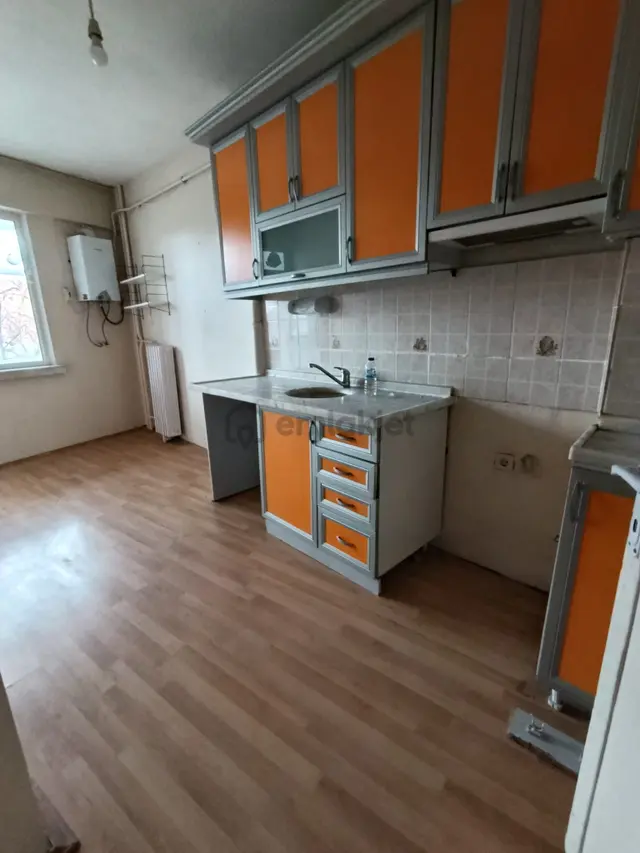 Sivrihisar 2 Caddesinde 2+1 Satılık Daire 3