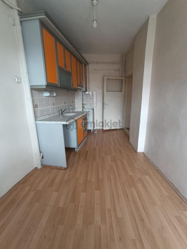 Sivrihisar 2 Caddesinde 2+1 Satılık Daire 5