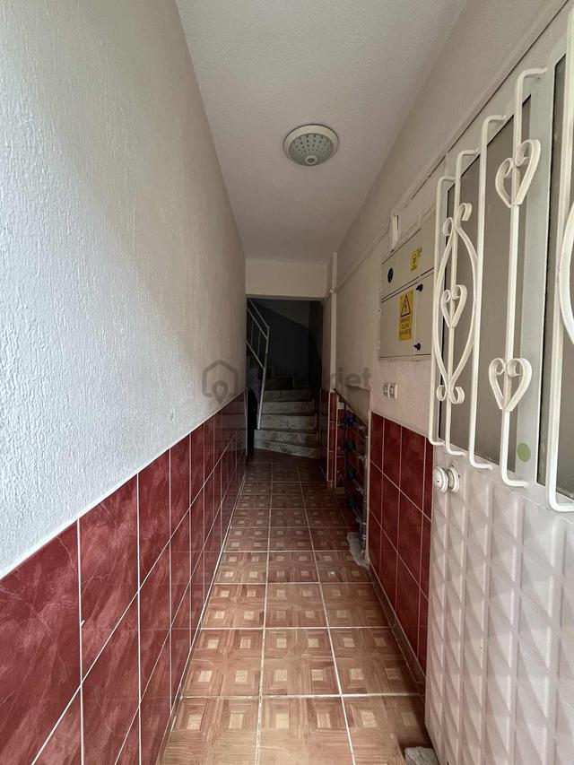 Bornova Naldöken'de Bakımlı 4 Katlı Bina Komple Satılık 3