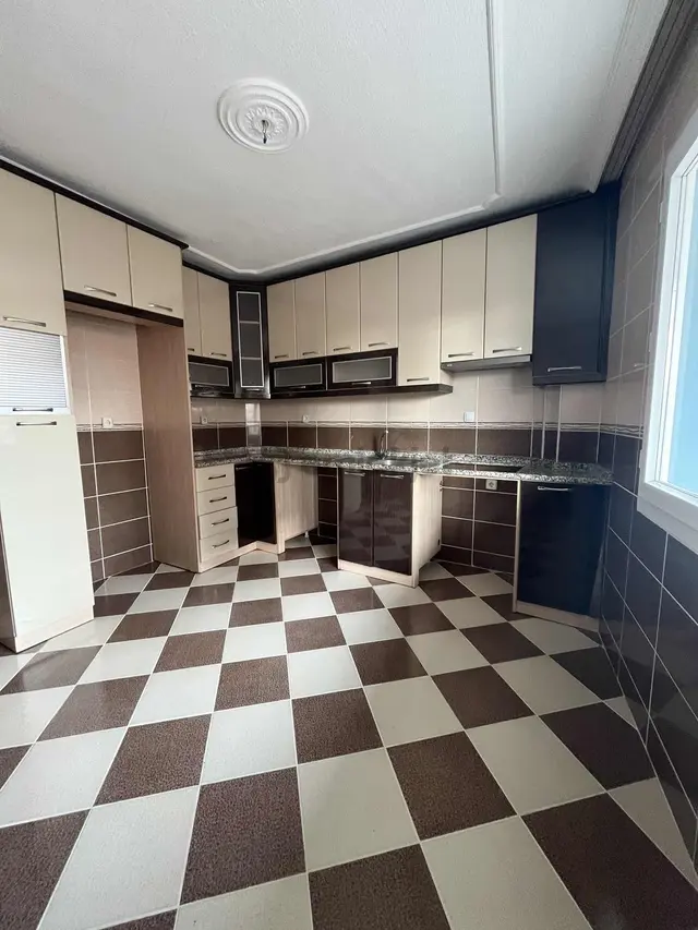Bornova Naldöken'de Bakımlı 4 Katlı Bina Komple Satılık 4