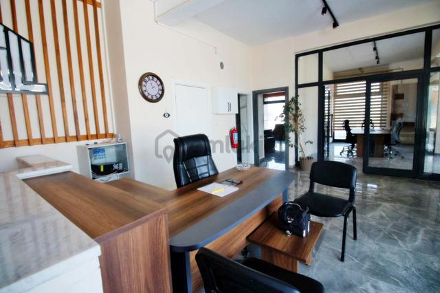 🛑🛑aktif'ten Burhaniye'de Ön Cephe 200m2 Kiralık Geniş 2+1 Dükkan 3