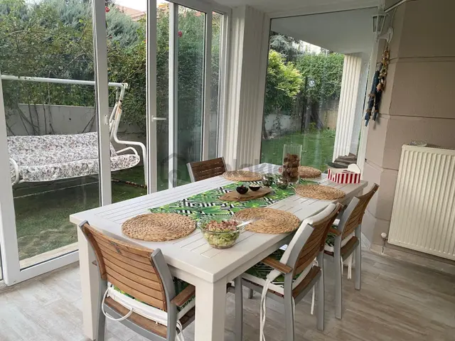 Erva'dan Yıldız 88 Sitesinde 5+2 Yapılı Köşe Villa 2