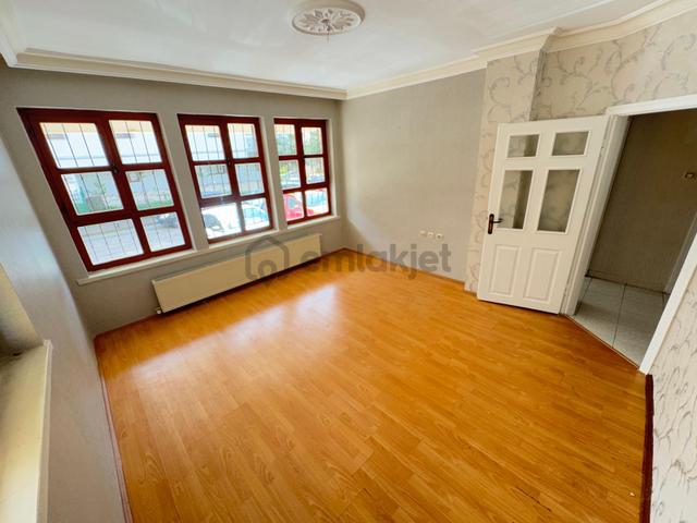 Şehit Mustafa Cad. Yakını Altında Daire Olan Y.giriş 3+1 Ön Cep 3