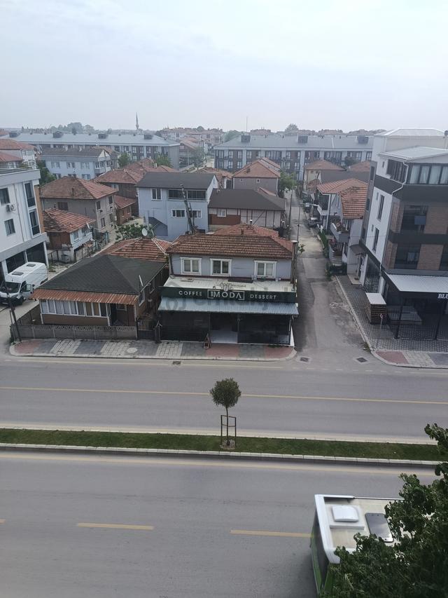 Cadde Üstü 5 Katlının 5.katı Satılık 145 M² Daire 5