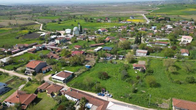 Biga Hacıköy’de 3’e Bölünebilir 1.865 M² Fırsat Arsa