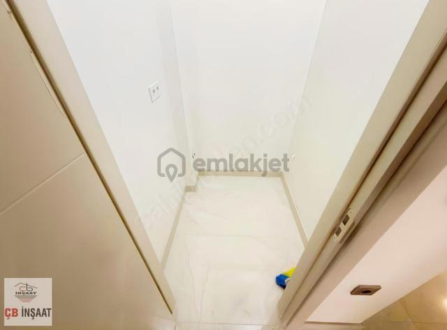 Çb'den Cennet Mah'de 2+1 Ön Cephe K.otopark Satılık Sıfır 3.kat 4