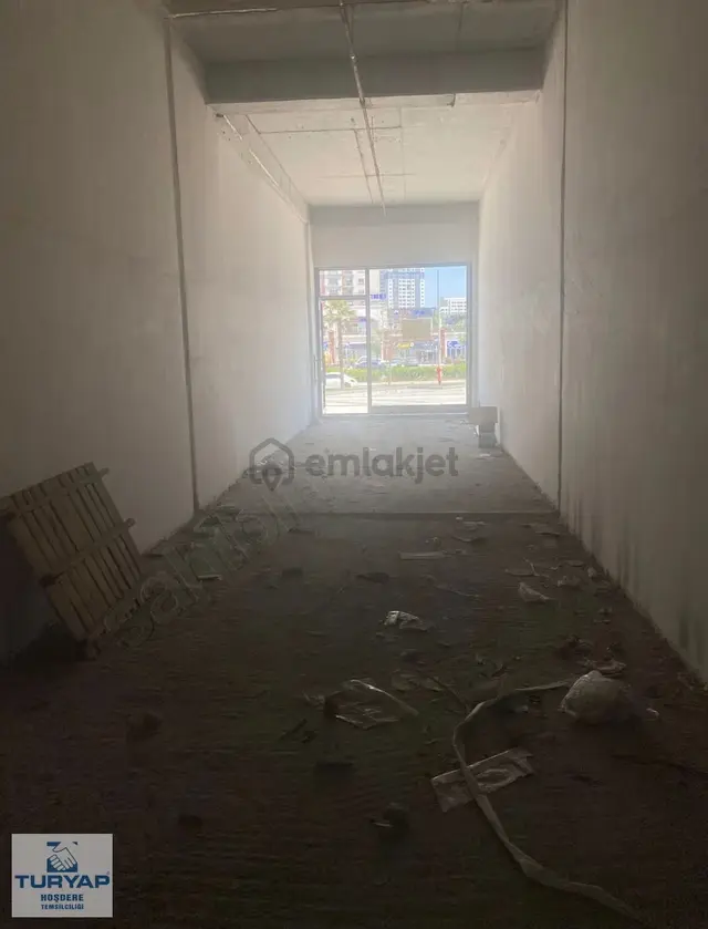 Avrupark Hayat Projesi H Blok Altı Cadde Üzeri Kiralık Dükkan 1