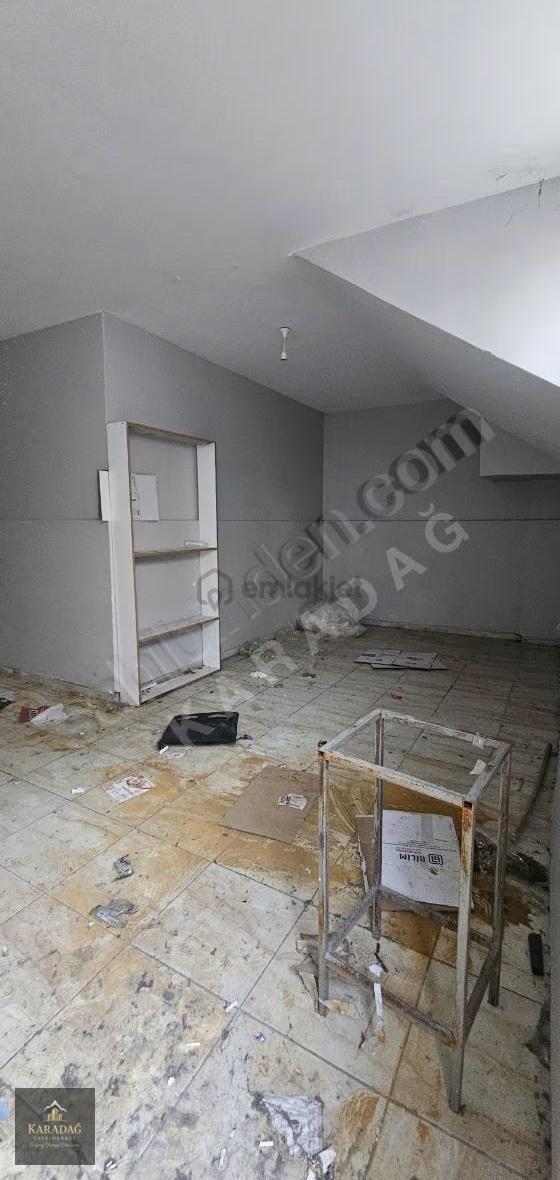 Takasa Uygun 2 Katlı Satılık Dükkan 5