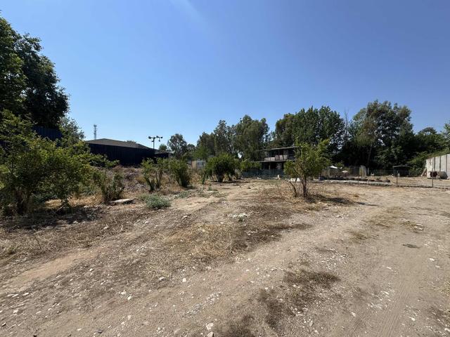 Batı Çevre Yoluna Cephe Müstakil Yaşama Uygun 250m2 Kiralık Arsa 4