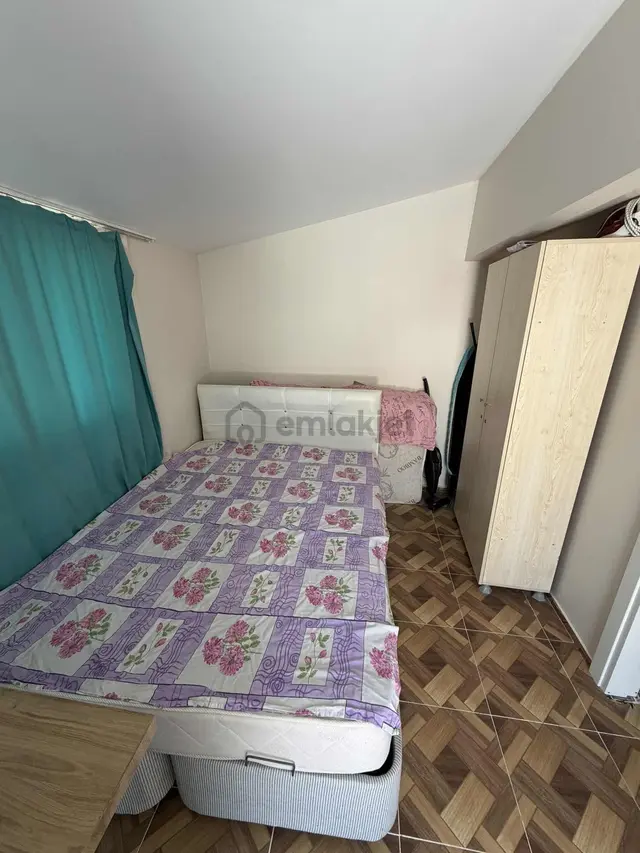 Üniversite Yakını Çatı Katı Geniş Teraslı 1+1 Eşyalı Kiralık Apt 3