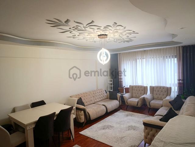 Hemdem Gayrimenkul'den İstasyon'da Caddeye Yakın 3+1 Satılık Daire 4