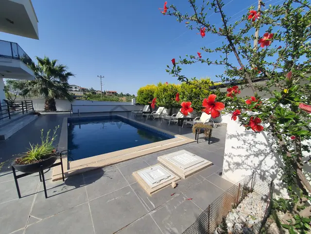 Didimde 600m2 Arsa İçerisinde Tam Müstakil Villa 4