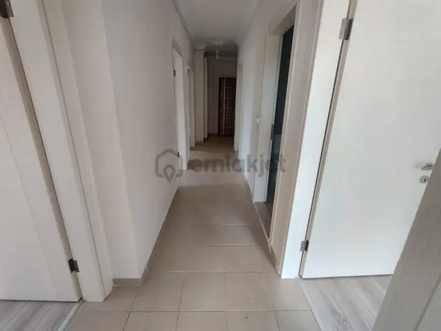 Edremit Cennetayağinda Müstakil Radında 3+1 Full Kredili Daire 2