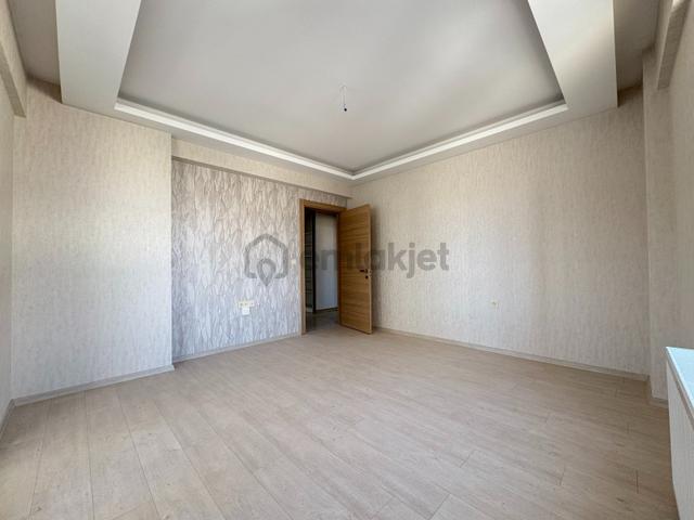 Vip'den Bulvar Üzeri Önü Açık Satılık Lüks Yapısatılık 3+1 Daire 5