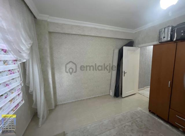 Karaköprü Güllübağ Mahallesinde Satılık 3+1 Daire 3