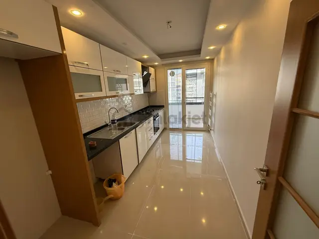 Barış'tan Tepeüstü Billur Residence'de Geniş 120 M2 3+1 Daire 1