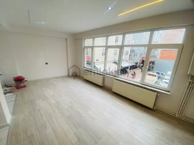 Furkan Emlaktan Çiftlik Mah 2+1 1.kat 100m2 İçi Full Yapılı Balkonlu Fırsat Daire 5