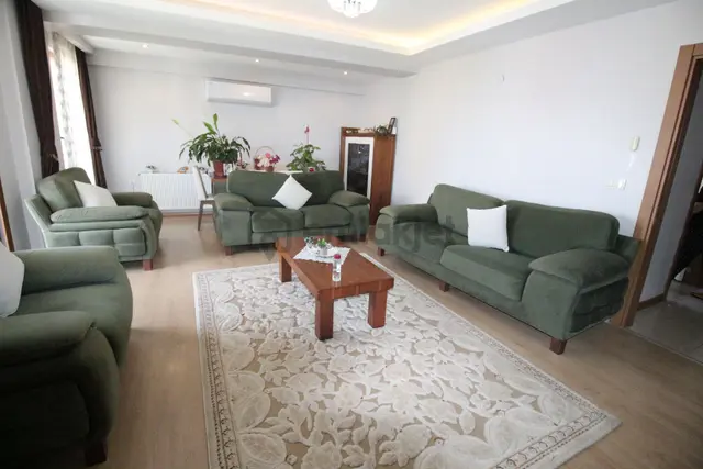 Arga'dan Buca Seyhan Mh.polis Lojmanları Yanı Satılık 3+1 Daire. 3