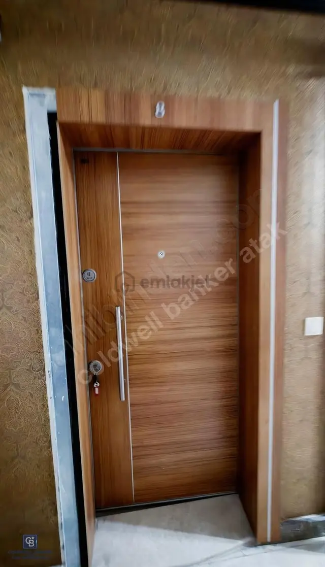 Bornovada Müstakil Tadında: 30m² Bahçeli,4+1 Güvenli Yuva 2