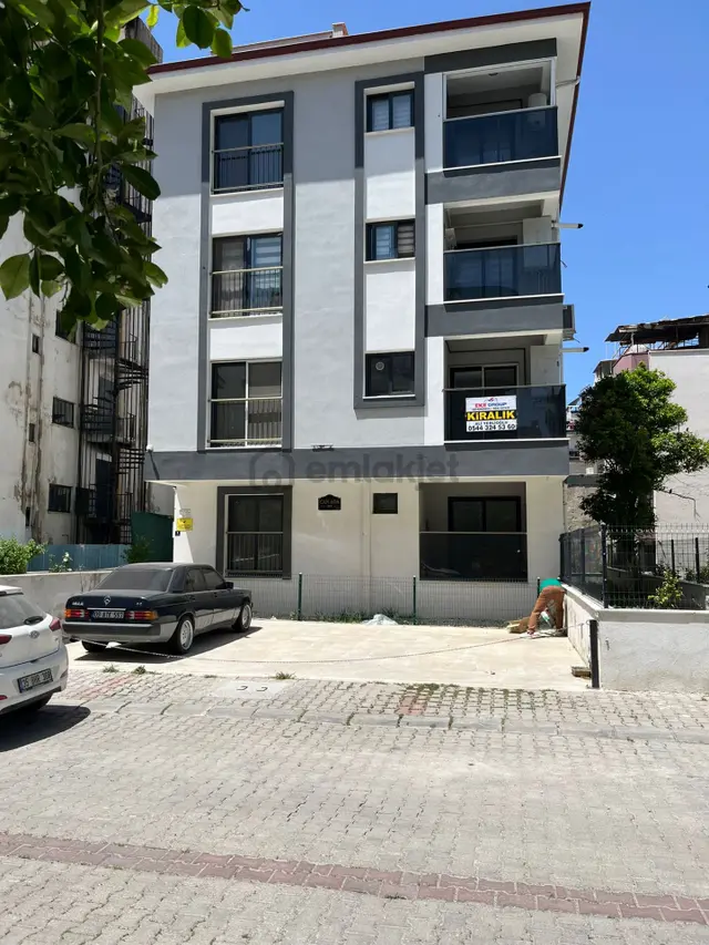 Kuşadası Merkezde Yeni Bina 2+1 Kiralık 2