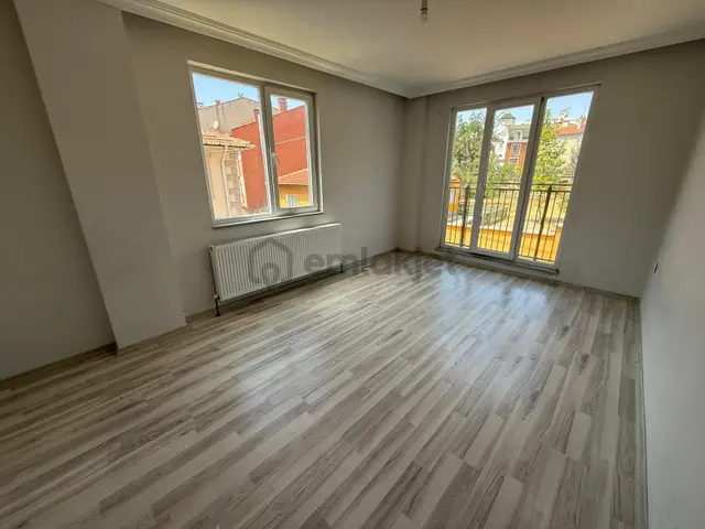 Edirne Saraçlara Yürüme Mesafesinde Sıfır Ayarında Kiralık 1+1 2