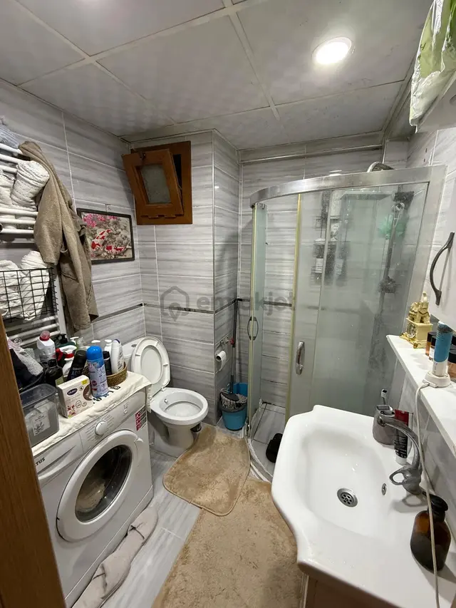 Yeni Mahalle Daire 1+1 55m2 3 Katınının 3 Katı Açık Mutfak Özelikli Petek Kombili 3