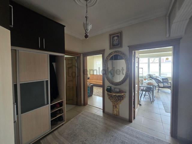 Satılık Ferrah Bakimli 3+1 Daire 5