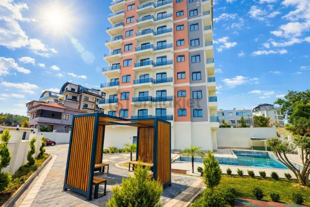 Alanya Avsallar’da Havuzlu Sitede İçerinde Muhteşem 1+1 Satılık Daire 3