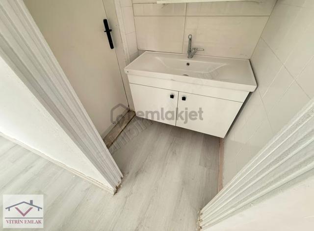 M.akif Mah. 17.500 Tl Kiracılı Arakat Bakımlı Satılık Daire 4