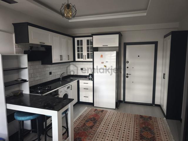 Adana Sarıçamda Gültepe Gelinçik Caddesinde 1+1 Eşyalı Eşyaları Yeni Fırsat Fiyat İle Daire 4