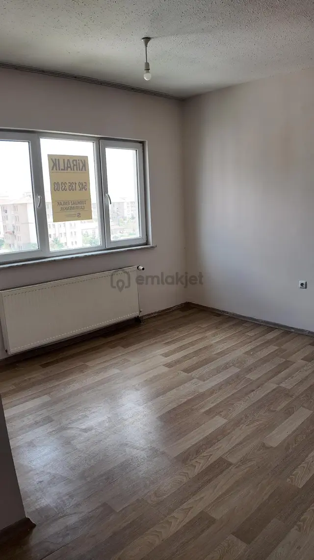 Turkuaz Emlaktan Şuhut Tokilerde 2+1 Kiralık Daire 3