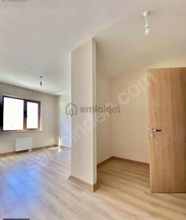 Akgedik Zeki Emlak'tan Yunusemre Toki Konutlarında 1. Etap'ta Kiralık 3+1 Ara Kat Daire 5