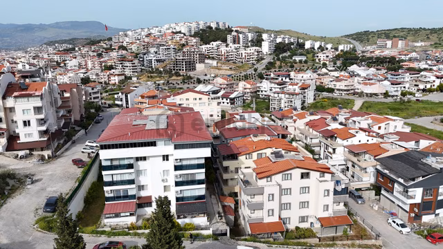 İzmir Dikili Gazipaşa Mahallesinde Satılık 4+1 Dubleks Daire 5