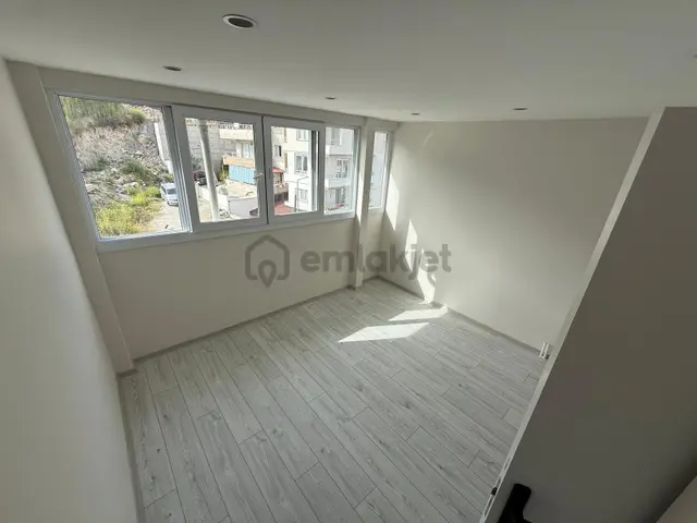 İzmir Dikili Gazipaşa Mahallesinde Satılık 4+1 Dubleks Daire 2