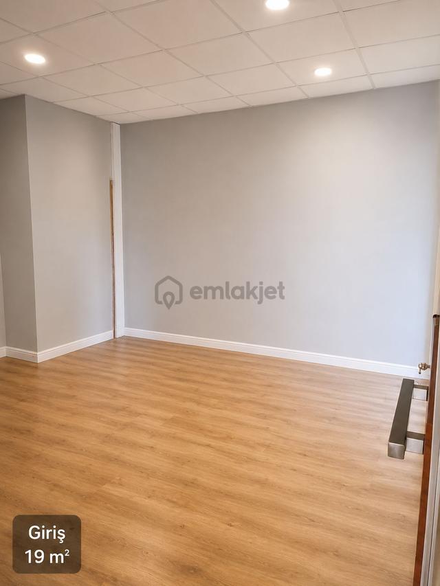 Kristal İz Geçit Fem Plaza'da Kiralık Dubleks Ofis 5