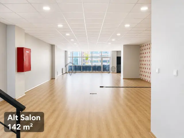 Kristal İz Geçit Fem Plaza'da Kiralık Dubleks Ofis 1