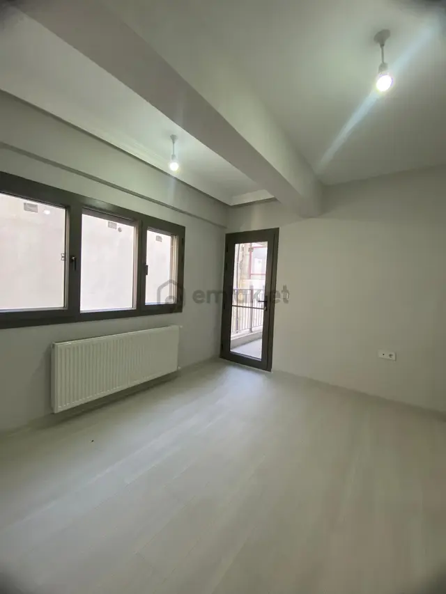 Çiğli De Klimalı Doğalgaz Kombi Asansörlü Sıfır Lüks 1+1 Daire 4