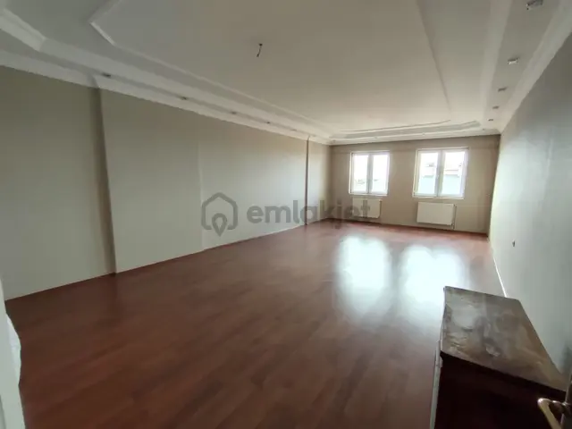 Emlak Dünyası Gym'den Kayakyolu'da Kiralık 4+1 Daire 1