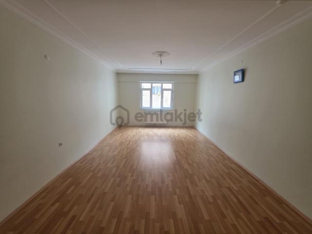 Emlak Dünyası Gym'den Çaykara Cad Kiralık 3+1 Daire 4
