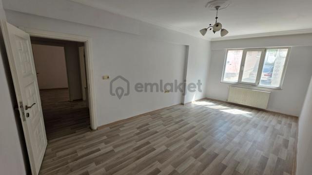 Remax Canbek Tarba Hamdibey Mahallesi Lale Sokak Satılık 2+1 4
