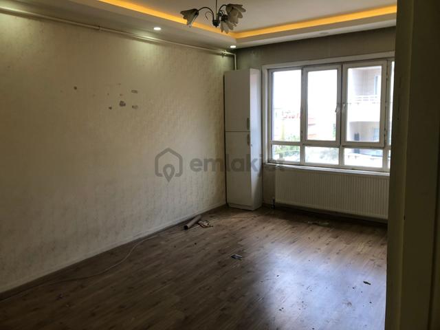 Arena Hotel Arkasında Satlık Krediye Uygun Kombili 2+1 Daire