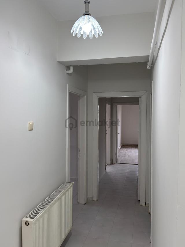 Şekerdere Ana Cadde Üzeri Satlık Geniş Daire 1