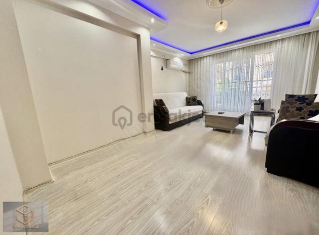Uğur Mumcu Da Merkezi Konumda Satılık 3+1 140 M² Daire 4