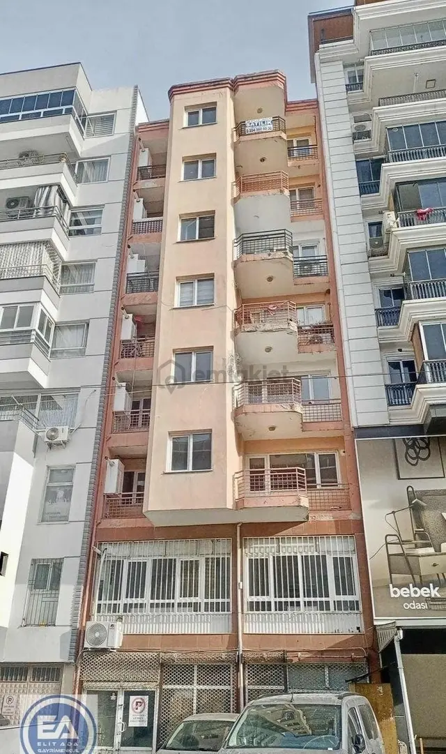 Yunusemre Mahallesinde 8 Eylül Caddesinde Asansörlü 3+1 1